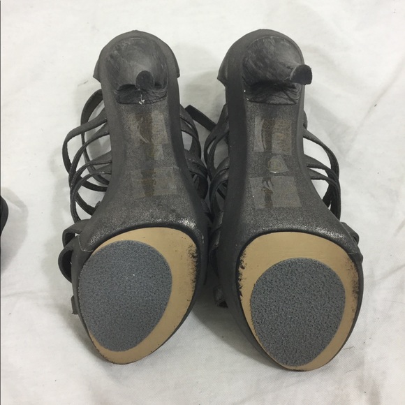 Adorable Gray Heels - Picture 7 of 7